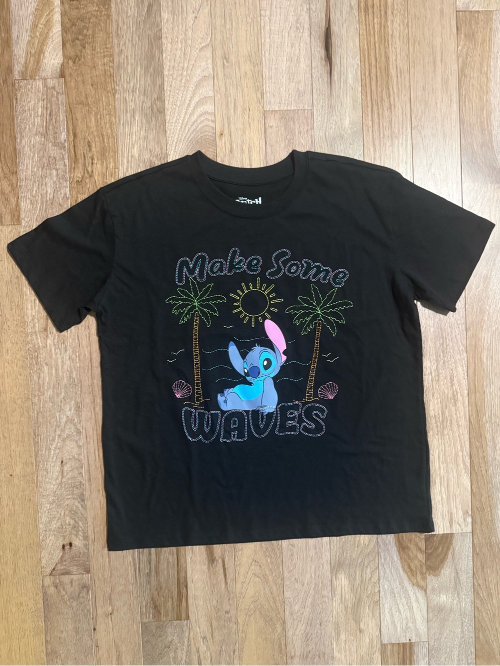 Disney Stitch “Make Some Waves” Graphic Tee Black Youth L 12-14 NWT